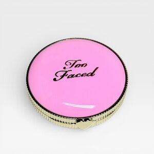 Too Faced Cloud Crush Blurring Powder Blush (Candy Clouds)